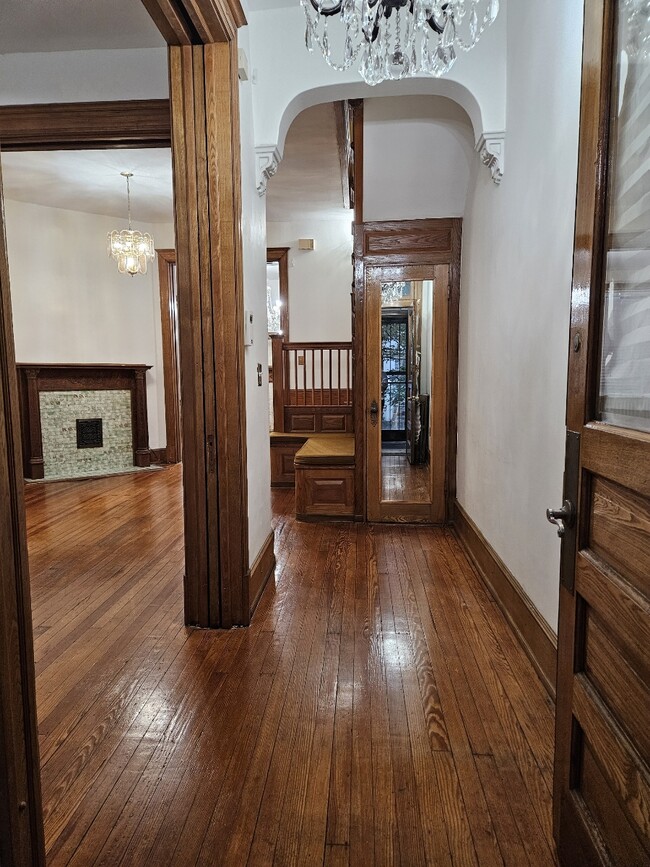 Photo - 117 V St NW Townhome