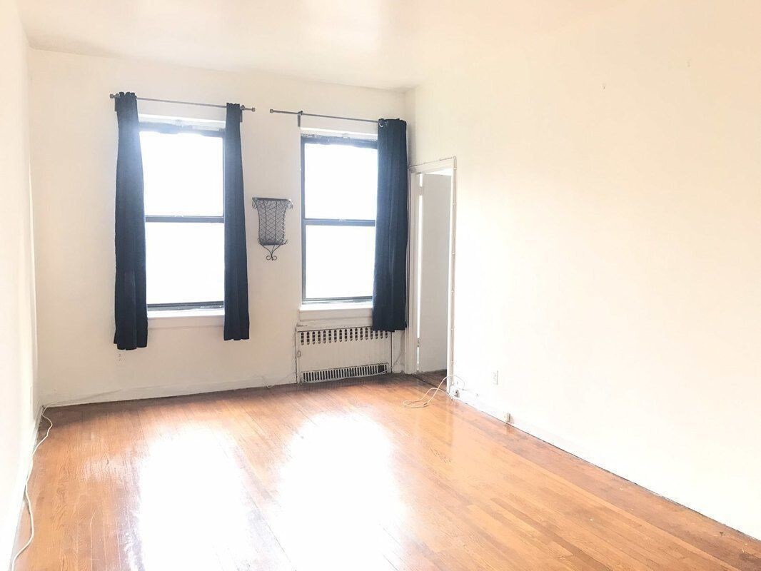 Primary Photo - 137 E 30th St