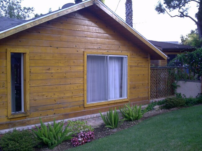 Foto del edificio - 23162 Smith Rd