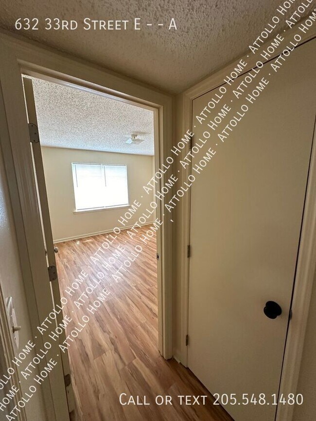 Building Photo - $750 - 2 Bed/1 Bath Apartment Central Tusc...