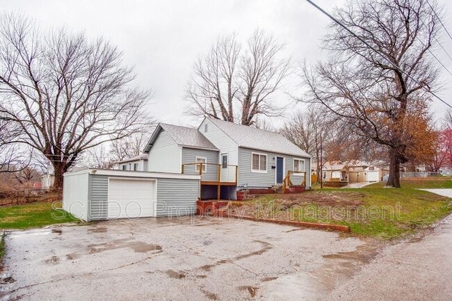 Building Photo - 2700 S Norwood Ave