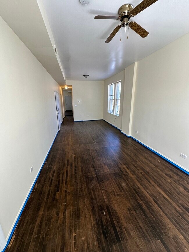 Building Photo - 1550 S Christiana Ave