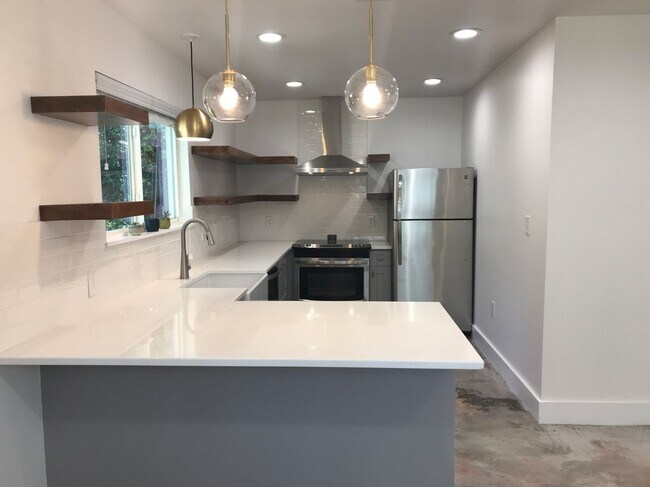 Foto del edificio - 423 W Woodlawn Ave