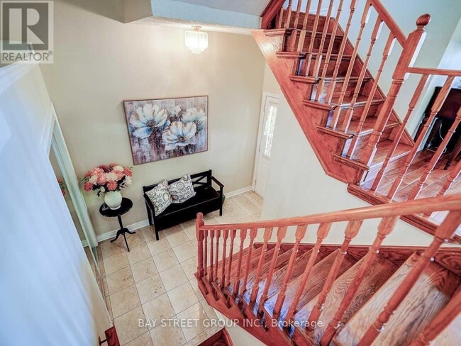 Building Photo - 152 Leitchcroft Crescent