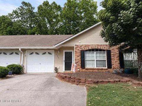 Building Photo - 7512 Creek Song Ct