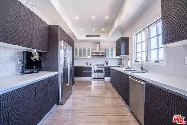 Foto del edificio - 225 S Hamilton Dr