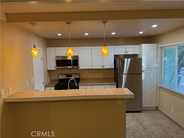 Building Photo - 37700 Van Fleet St