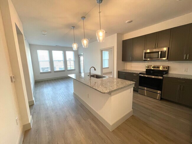 Building Photo - 4320 S Legacy Dr