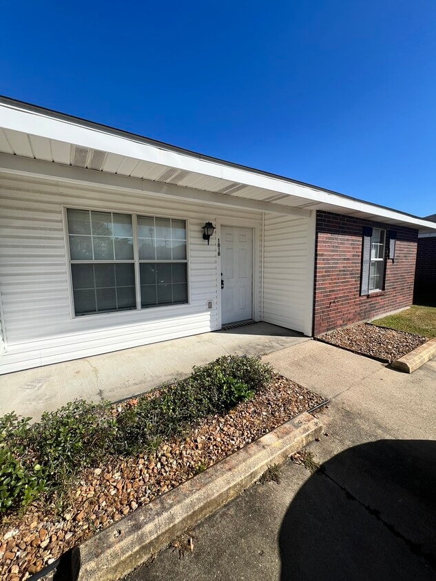 1618 St John Bosco St, Westlake, LA 70669 House Rental in Westlake