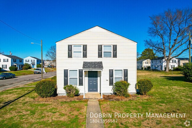 Building Photo - 403 Fritz St