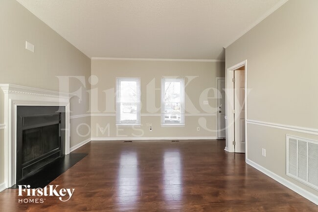 Building Photo - 104 Longneedle Ct