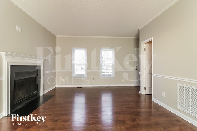 Foto del edificio - 104 Longneedle Ct