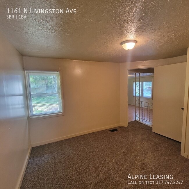 Building Photo - 3 Bedroom Westside home
