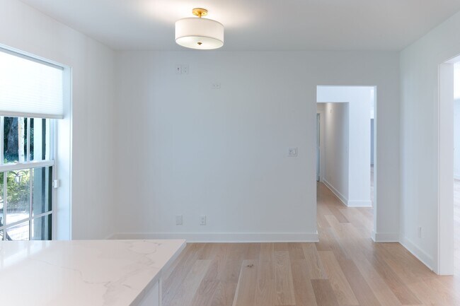 Foto del edificio - 257 Essex Ln