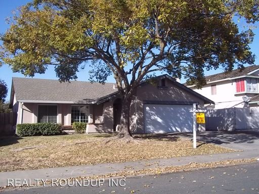 Building Photo - 4263 Chinquapin Way