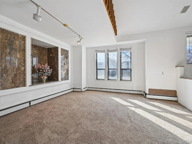 Foto del edificio - 9020 Clay St