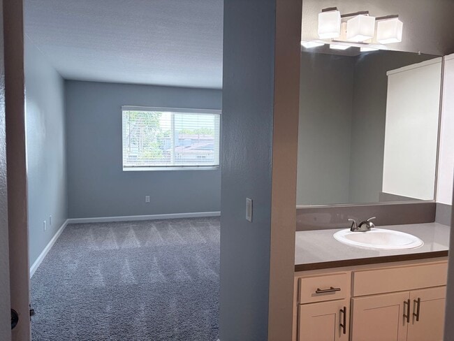 Interior Photo - Surf House Apartments