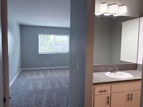 Interior Photo - Surf House Apartments