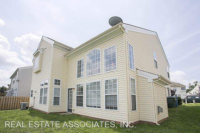 Foto del edificio - 3 br, 2.5 bath House - 8 Drye Lane