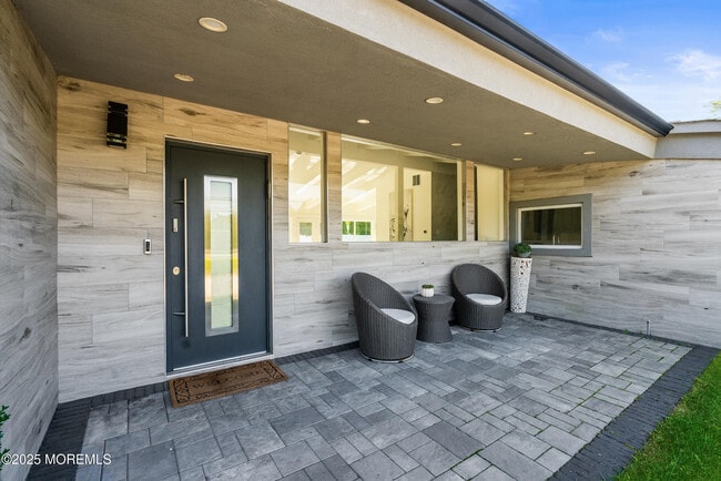 Building Photo - 512 Deal Rd