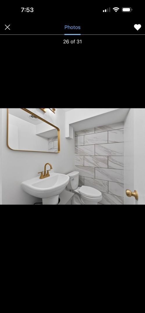 Foto del edificio - 9234 Woodson Dr