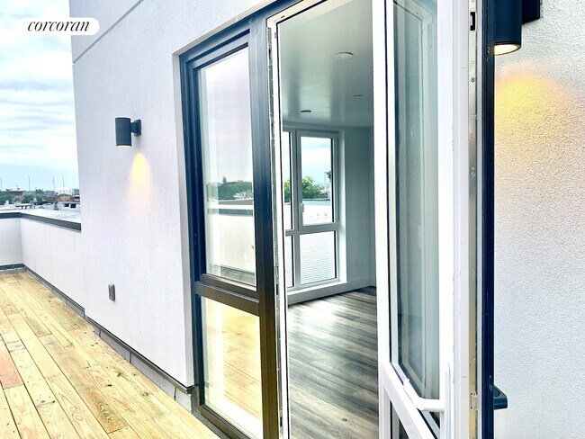 Foto del edificio - 198 Kingsland Ave