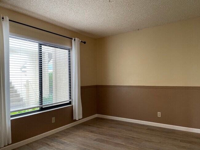 Second Bedroom - 4800 Sawyer Ave