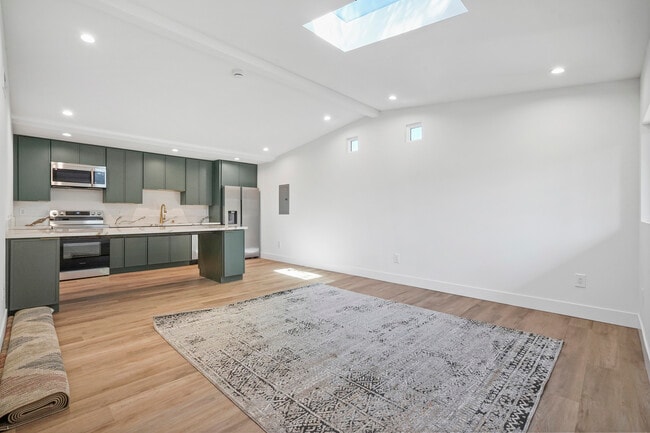 Building Photo - 10028 Shoup Ave