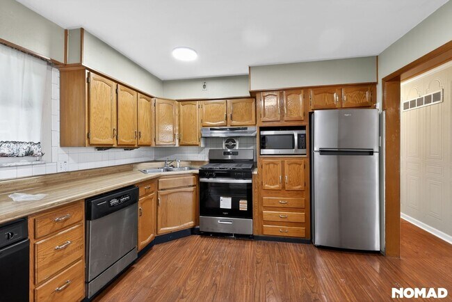 Building Photo - Charming 3BR House in Florissant