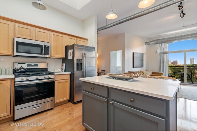 Foto del edificio - 3260 N Clark St