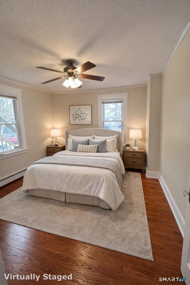 Building Photo - 557 Strong St