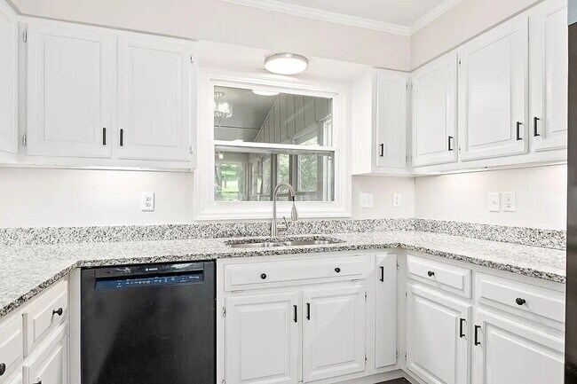 Foto del edificio - 1409 Robert Ln