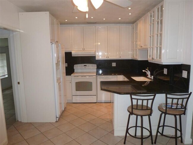 Foto del edificio - 2710 Thomas St