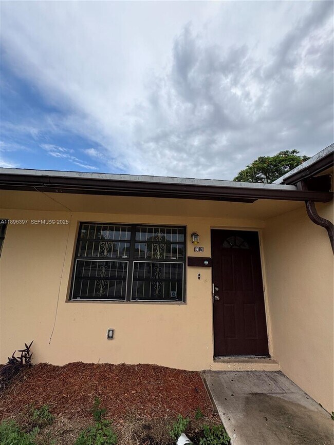 Building Photo - 19121 NW 34th Ct