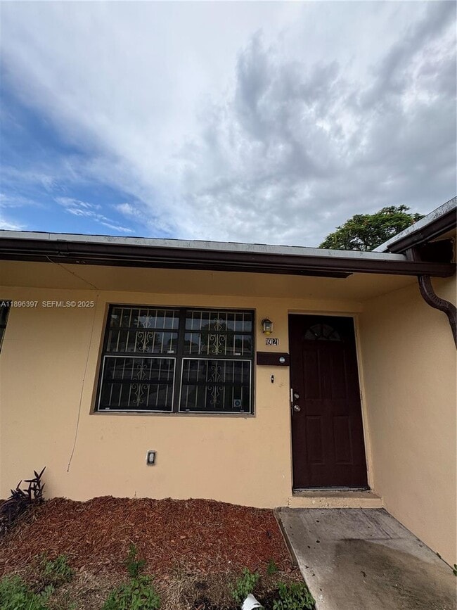 Building Photo - 19121 NW 34th Ct