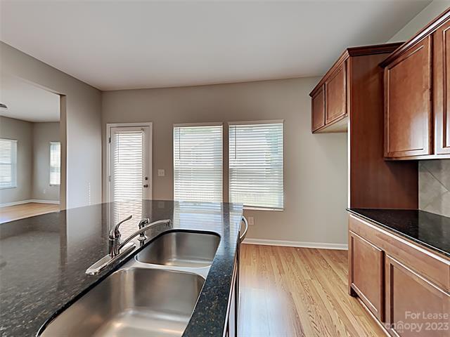 Building Photo - 519 Landis Oak Way