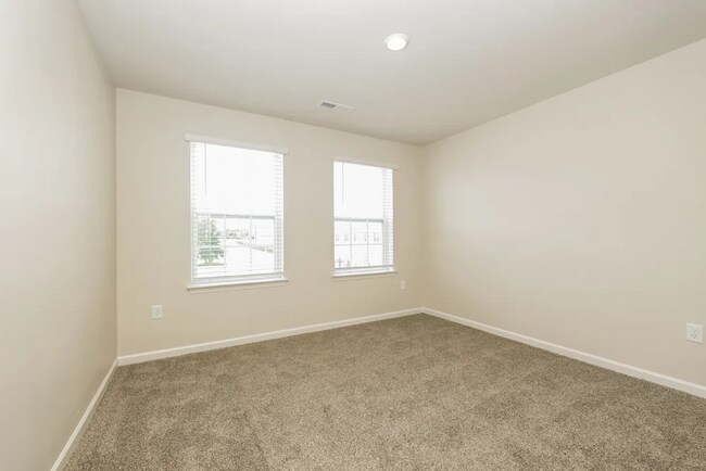 Foto del edificio - 1041 Legacy Ct