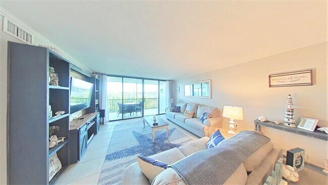 Building Photo - 2400 S Ocean Dr