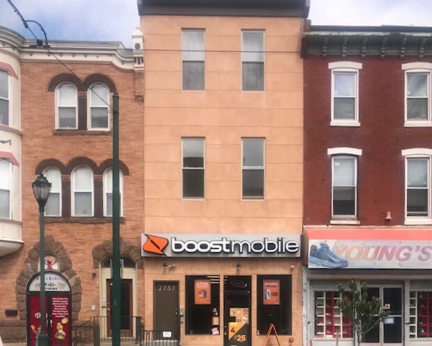 Primary Photo - 2737 W Girard Ave