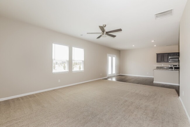 Building Photo - 258 Sinclair Way