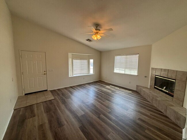 Building Photo - 2449 Ensenada Dr