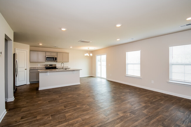 Building Photo - Coming Soon!!  Ashton Lakes!!