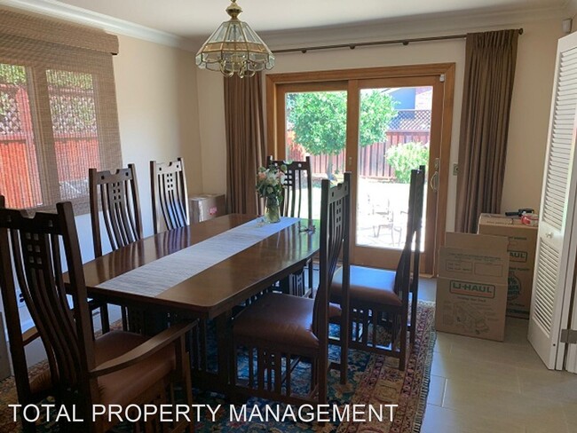 Building Photo - 4 br, 2.5 bath House - 2290 WESTMORELAND D...