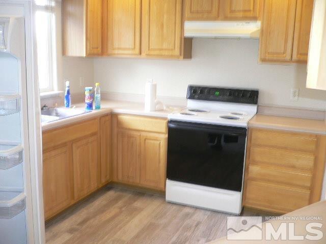 Building Photo - 400 Valley Cir