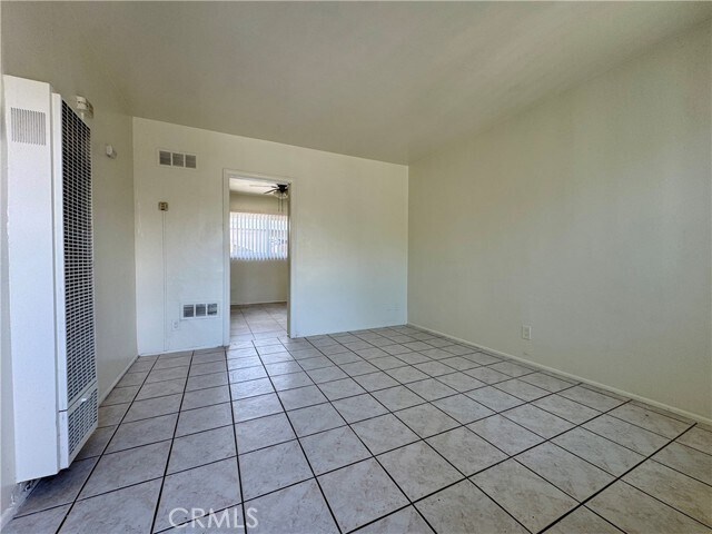 Foto del edificio - 595 E 6th St