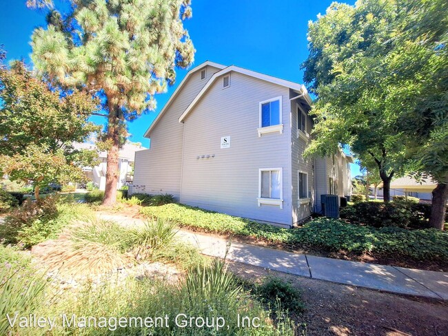 Building Photo - 2 br, 2 bath House - 548 Shadowgraph Dr
