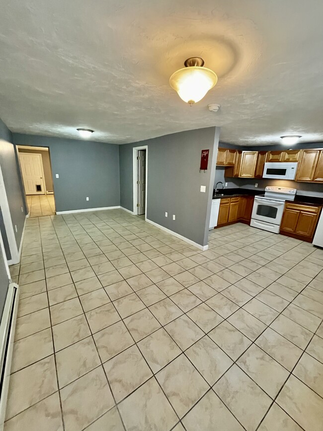 Building Photo - 807 Franklin St