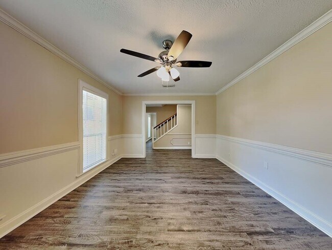 Foto del edificio - 1115 Misty Lea Ln