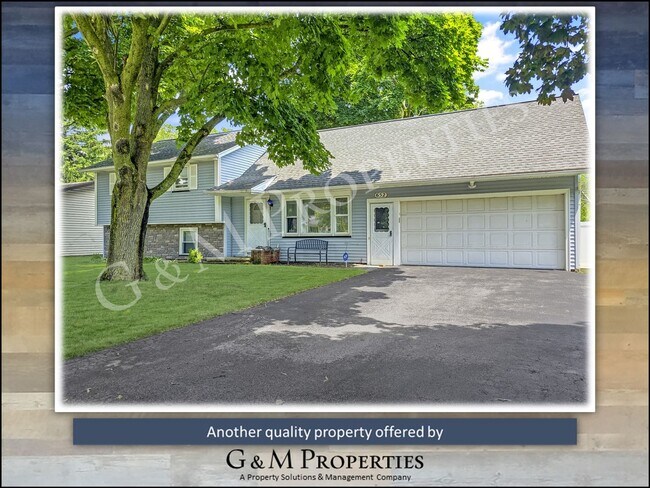 Foto del edificio - 4-Bedroom Single-Family Home Rental with S...