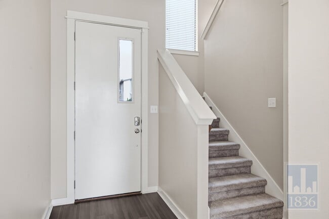 Building Photo - 3109 Corbin Ln